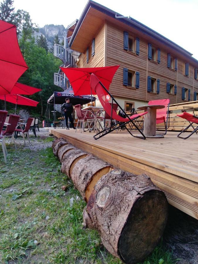 1861 Chatel Hostel Zewnętrze zdjęcie